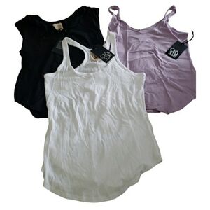 3 NWT Chader Tanks- S